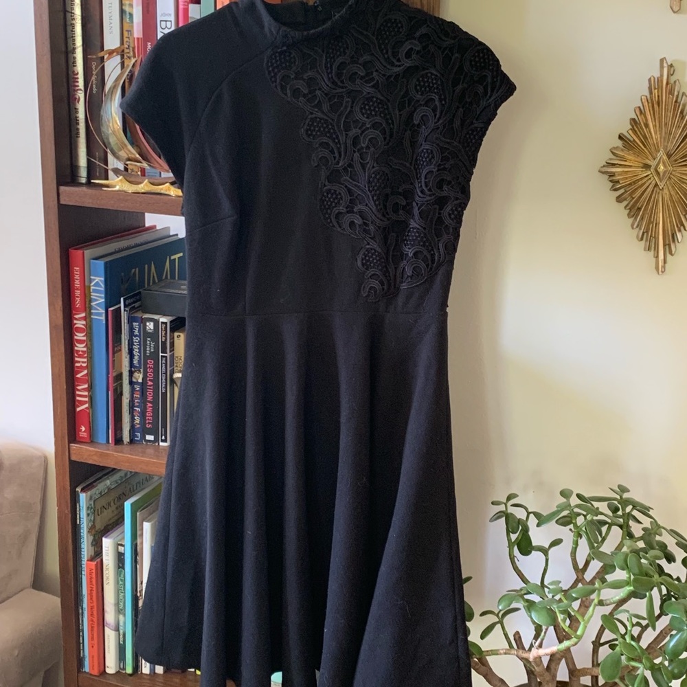 Mock neck Tracey Reece Codetta Dress - Picture 4 of 7